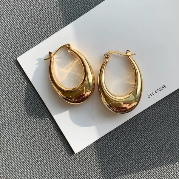 U-shaped Teardrop Earrings With Au750 Coloured Gold Studs - Image 4
