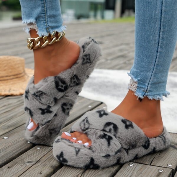 Fall Plus Size Fashionable And Comfortable Plush Suede Thick-soled Women's Slippers - Image 6