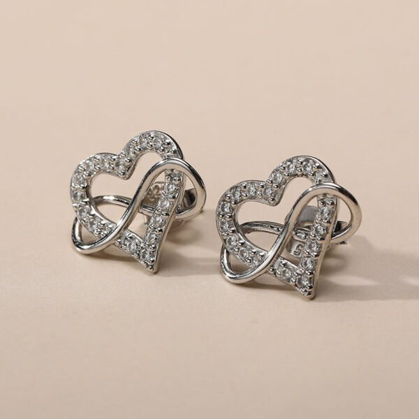 Fashion Temperament 925 Sterling Silver Heart-shaped Mosonite Earrings