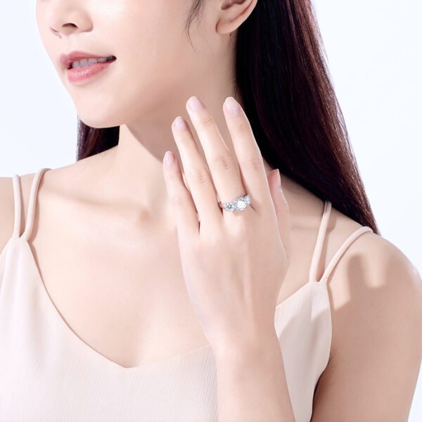 Sanshi 5 Karat D Color Moissanite Ring Female - Image 5